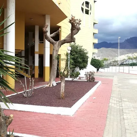 Las Americas Апартаменты *