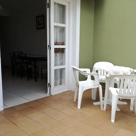 Las Americas Apartment *